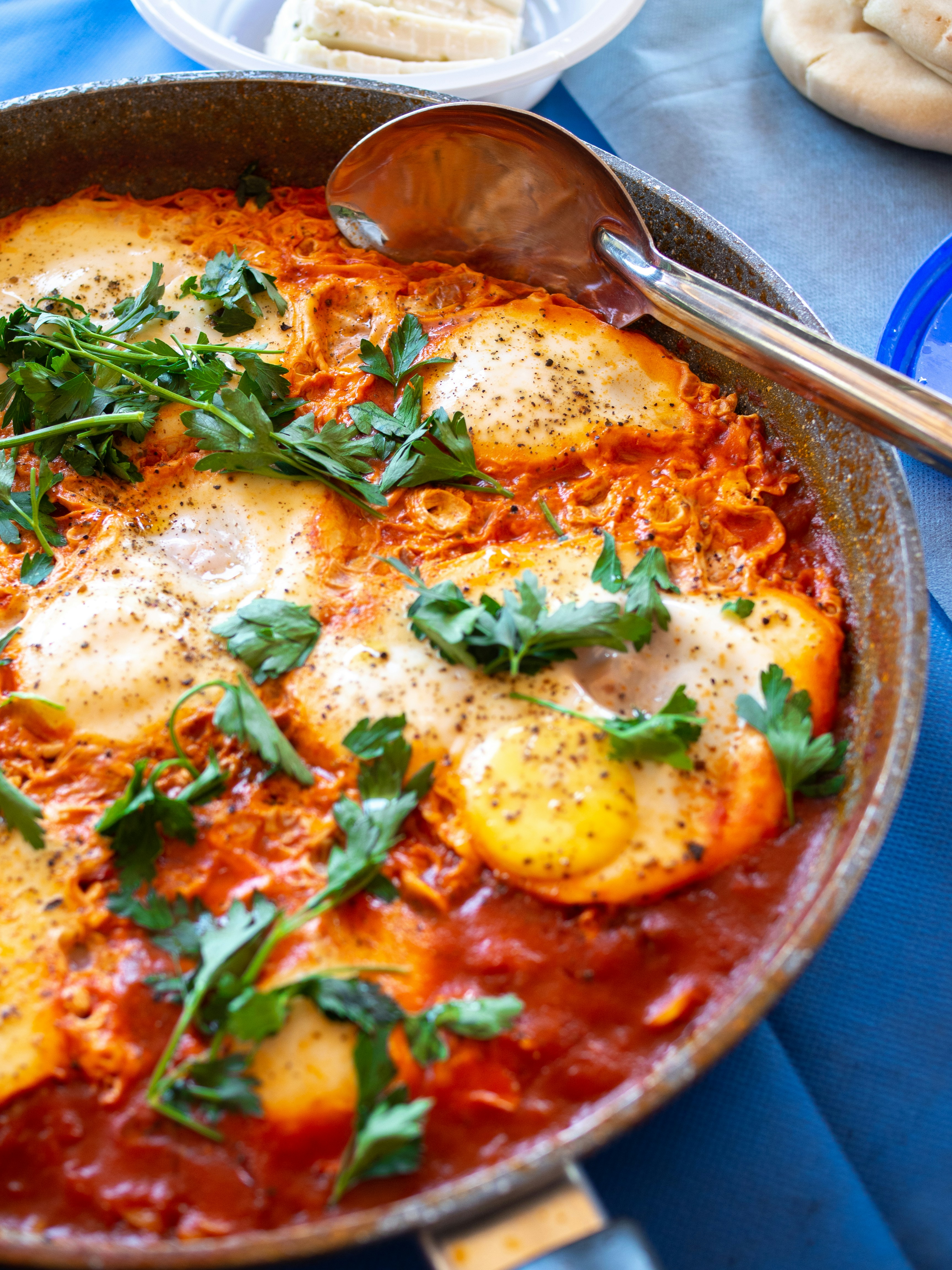 Easy High-Protein Shakshouka | Low-Calorie Healthy Breakfast Skillet